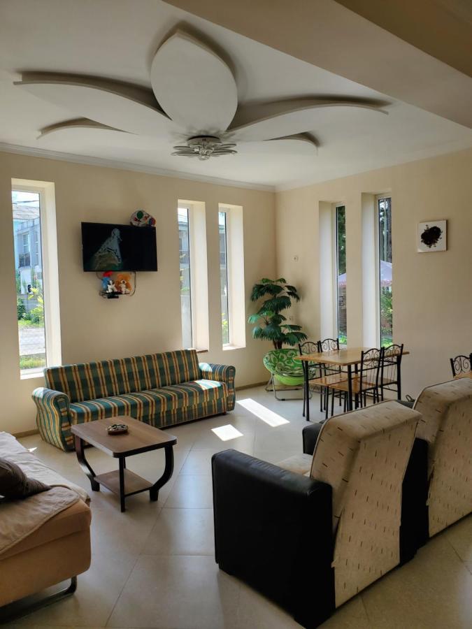 Maka Bed and Breakfast Ureki Buitenkant foto