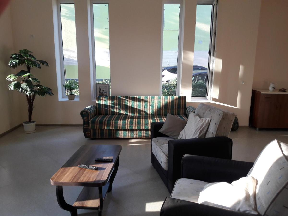 Maka Bed and Breakfast Ureki Buitenkant foto