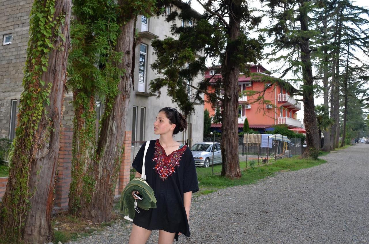 Maka Bed and Breakfast Ureki Buitenkant foto