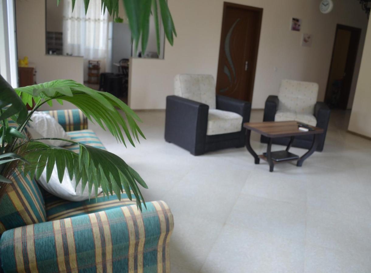 Maka Bed and Breakfast Ureki Buitenkant foto
